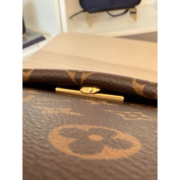 Louis Vuitton Monogram Cluny BB Vieux Rose - Picture 12 of 16